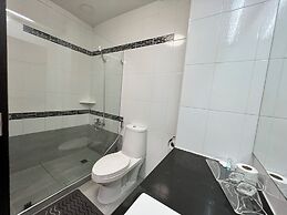 Crystal Suites Suvarnabhumi Airport