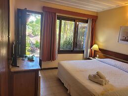 Hotel La Foret & Beach Club