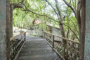 BALQUISSE Heritage Hotel