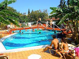 Paradise Lost Hotel-Apartments