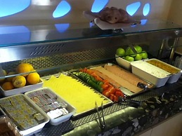 Paradise Lost Hotel-Apartments