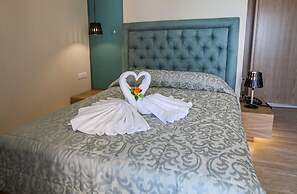 Paradise Lost Hotel-Apartments