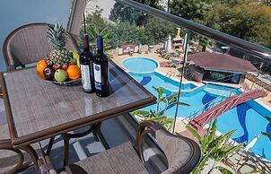 Paradise Lost Hotel-Apartments