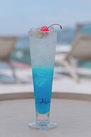 SLEEP WITH ME HOTEL design hotel @ patong