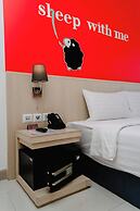 SLEEP WITH ME HOTEL design hotel @ patong