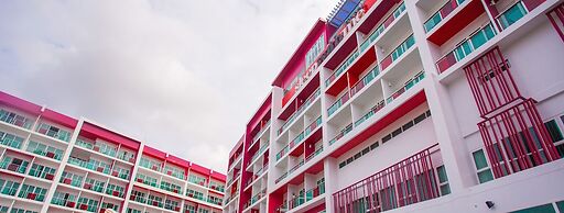 SLEEP WITH ME HOTEL design hotel @ patong