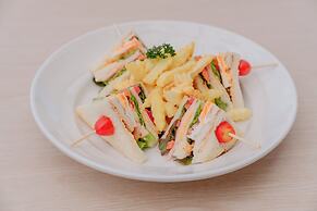 SLEEP WITH ME HOTEL design hotel @ patong