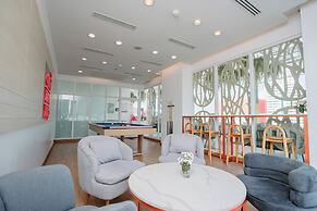 SLEEP WITH ME HOTEL design hotel @ patong