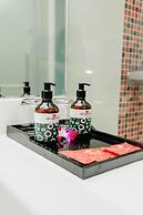 SLEEP WITH ME HOTEL design hotel @ patong