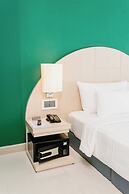 SLEEP WITH ME HOTEL design hotel @ patong