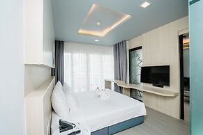 SLEEP WITH ME HOTEL design hotel @ patong