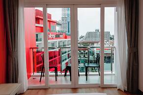 SLEEP WITH ME HOTEL design hotel @ patong