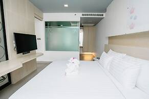 SLEEP WITH ME HOTEL design hotel @ patong