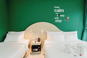 SLEEP WITH ME HOTEL design hotel @ patong