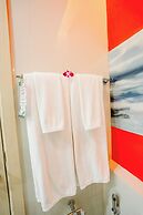 SLEEP WITH ME HOTEL design hotel @ patong