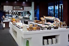 Sankara Nairobi, Autograph Collection