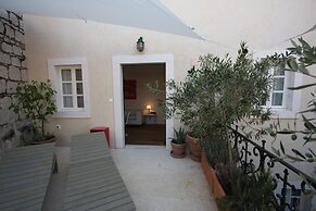 Divota Apartment Hotel