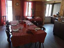 Chalet Suisse