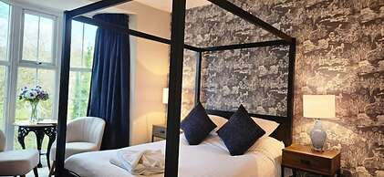 The Abbey Inn