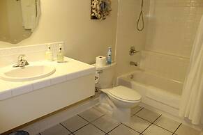 Maria's Creekside B&B