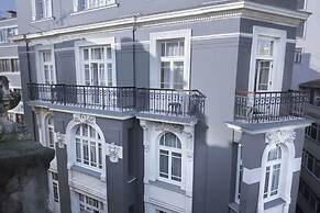 Corinne Art & Boutique Hotel