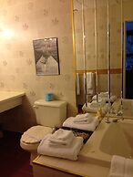 Niagara Parkway Court Motel