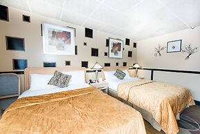 Niagara Parkway Court Motel