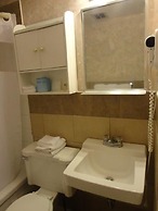 Niagara Parkway Court Motel