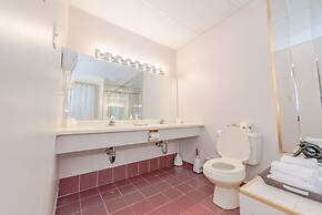 Niagara Parkway Court Motel