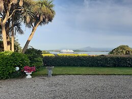 Edencrest Bed & Breakfast