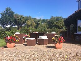 Edencrest Bed & Breakfast