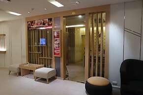 Pattaya Sea View Hotel