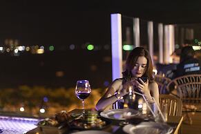 Pattaya Sea View Hotel