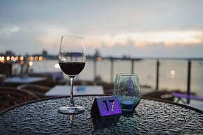 Pattaya Sea View Hotel