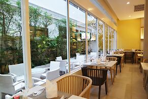 Pattaya Sea View Hotel