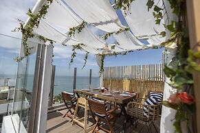 Pattaya Sea View Hotel