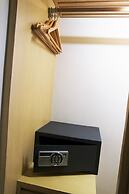 Pattaya Sea View Hotel