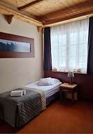 Hotel 365