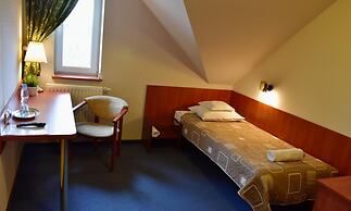 Zlote Deby Hotel