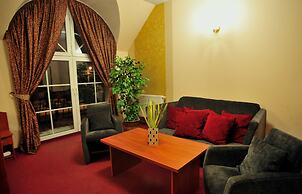 Zlote Deby Hotel