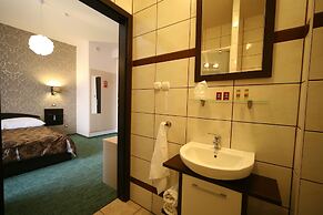 Hotel Seven 7