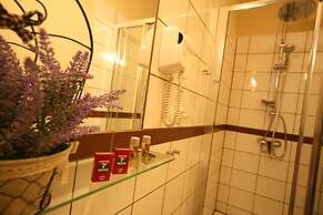 Hotel Seven 7