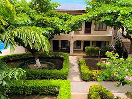 Hotel & Villas Huetares