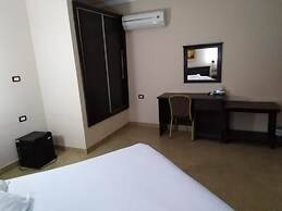 Delilah Hotel
