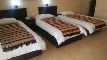 Delilah Hotel
