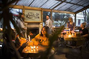 Smoke Lake Hot Springs Lodge and Camp