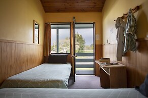 Smoke Lake Hot Springs Lodge and Camp