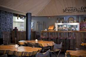 Smoke Lake Hot Springs Lodge and Camp