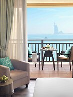 Anantara The Palm Dubai Resort
