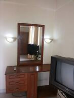 Iris Hotel